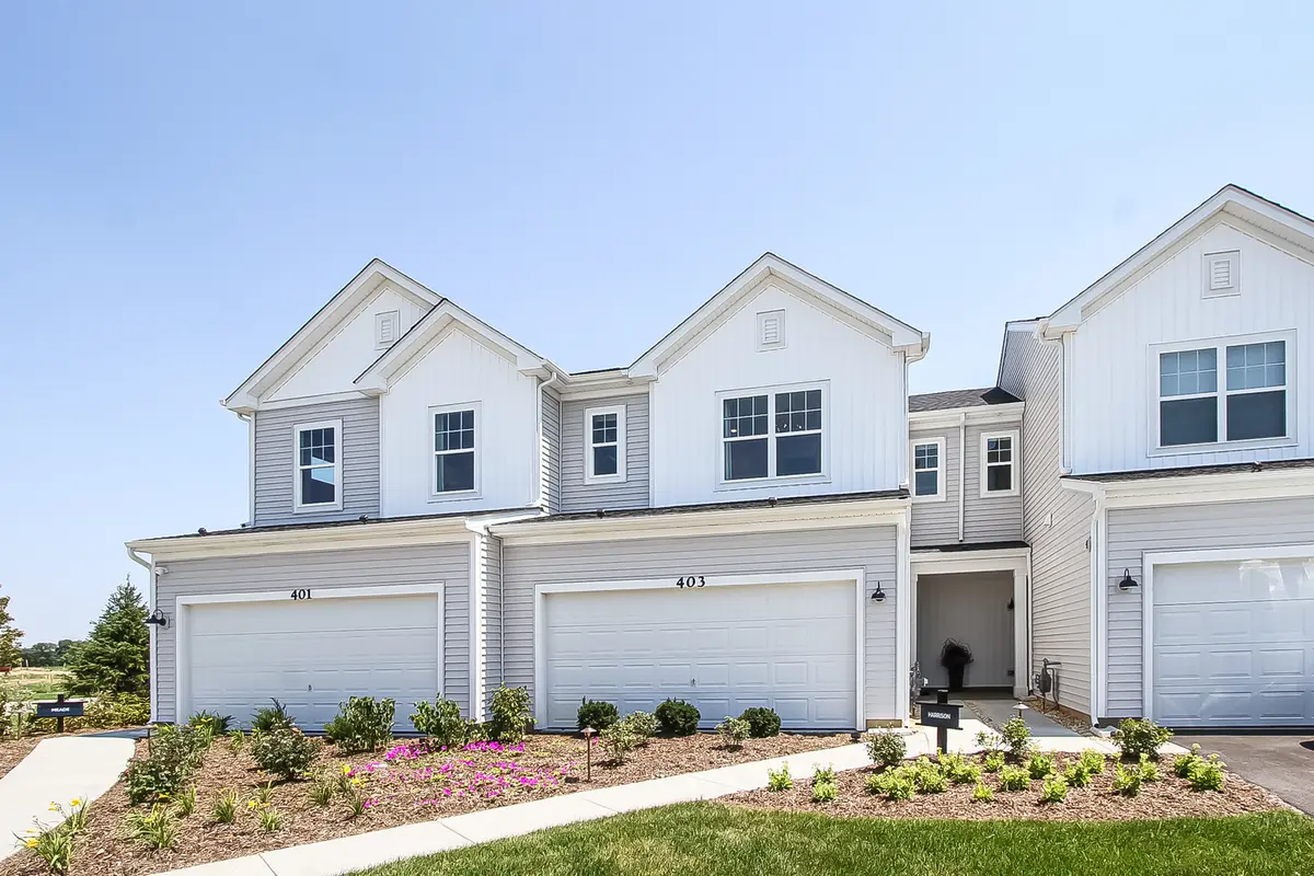 403 Comstock RD, South Elgin, IL 60177