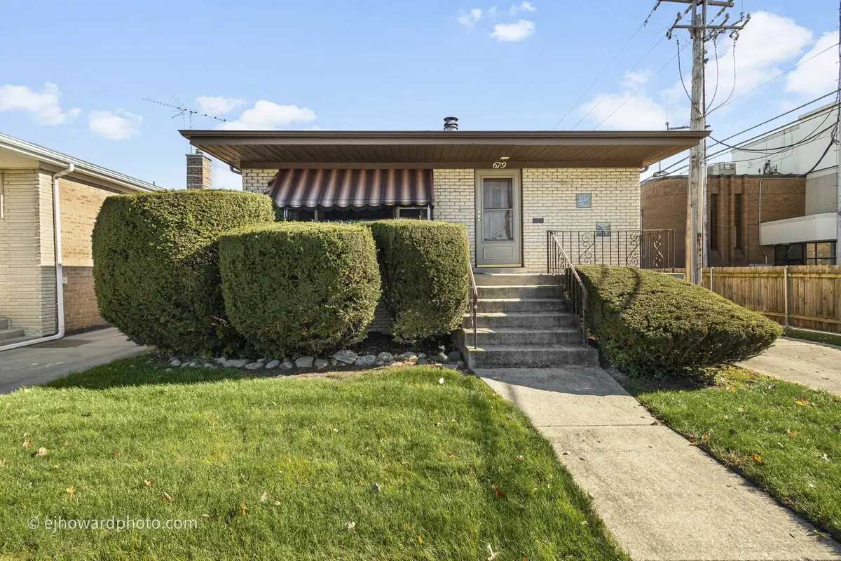 679 Manistee AVE, Calumet City, IL 60409