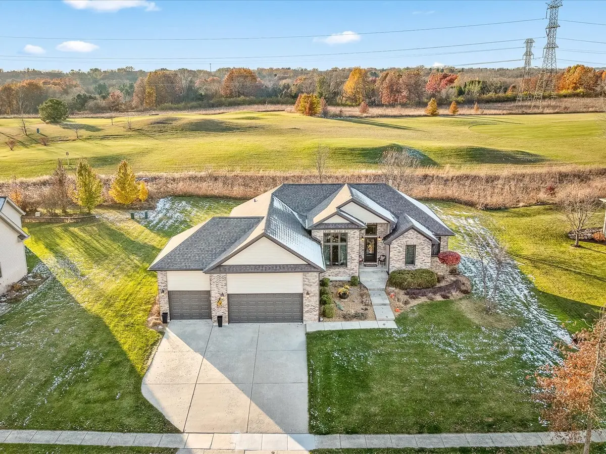 7236 W Ridge LN, Cherry Valley, IL 61016