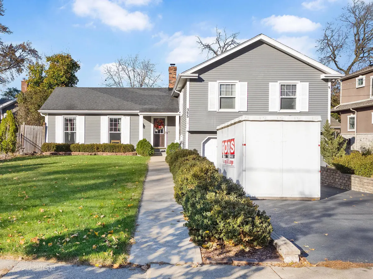 325 W Park AVE, Wheaton, IL 60189