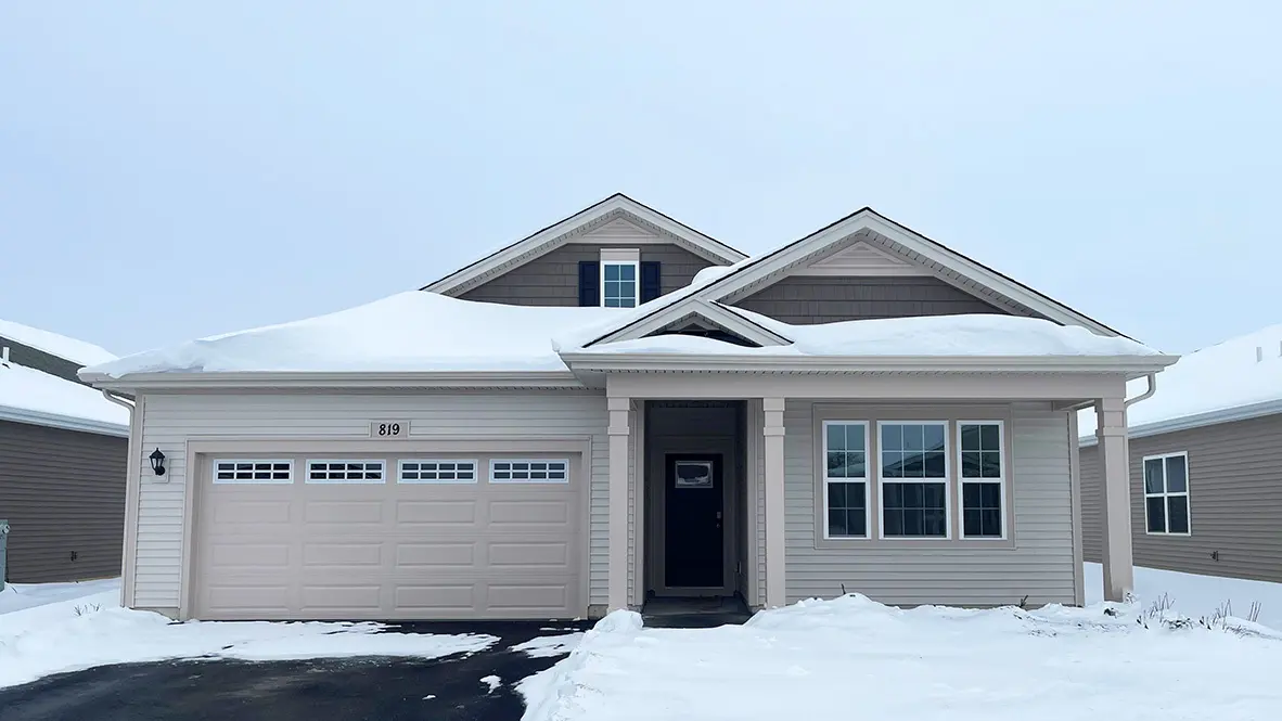 819 Mesa LN, Pingree Grove, IL 60140