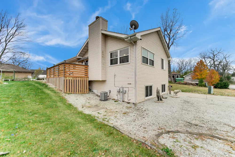 134 Fossil Lake RD, Wilmington, IL 60481