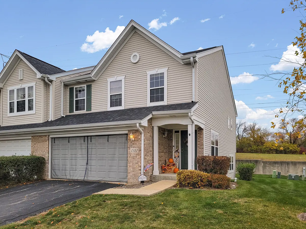 1310 Harvest DR, Crest Hill, IL 60403