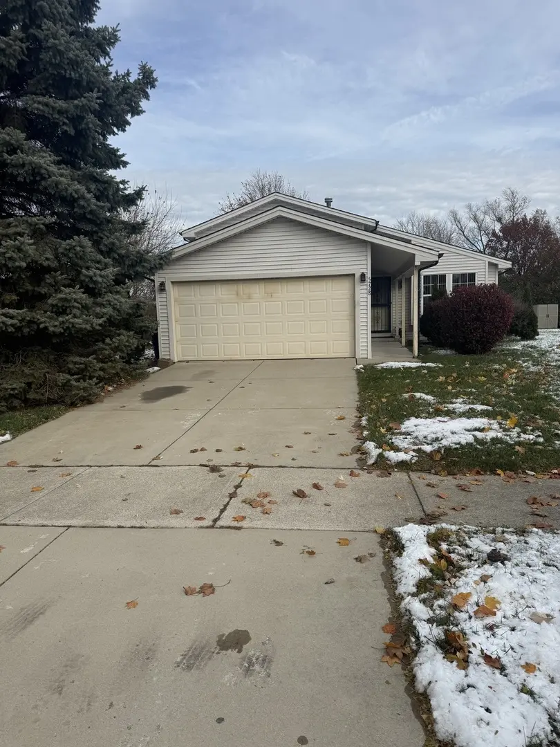 5728 Woodgate DR, Matteson, IL 60443
