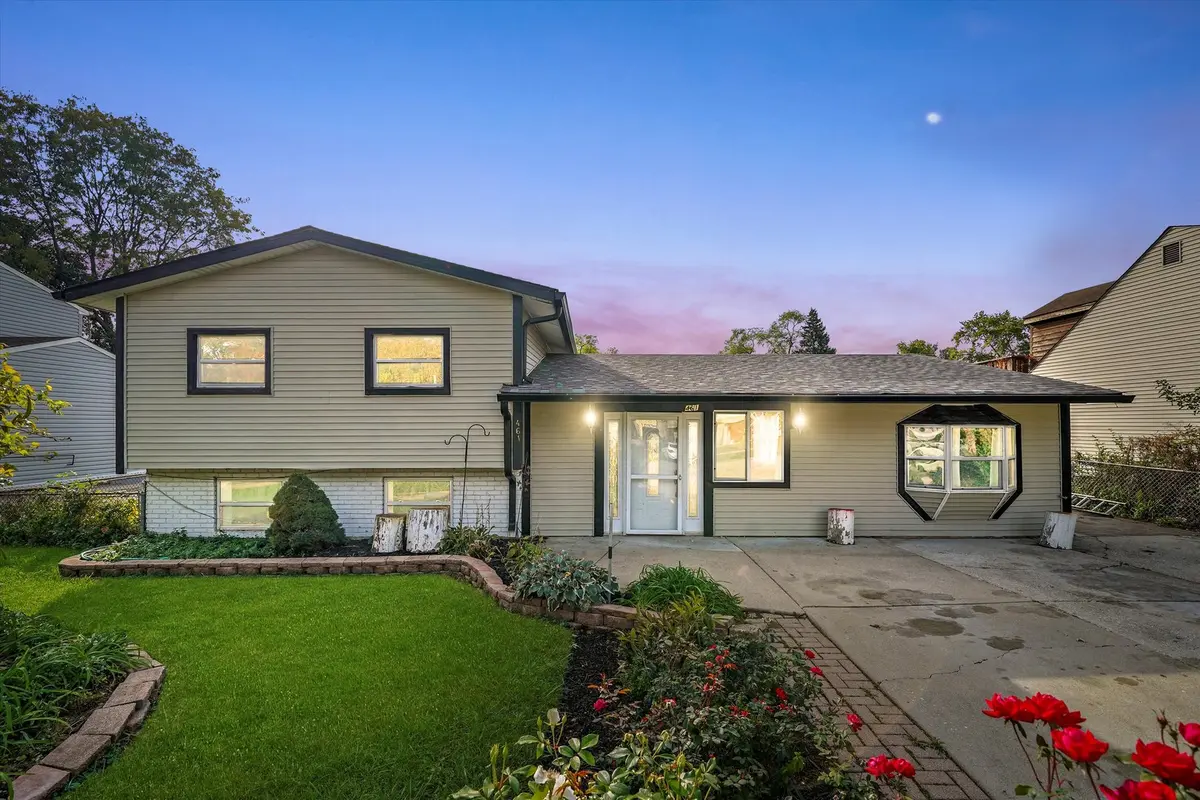 461 Rockhurst RD, Bolingbrook, IL 60440