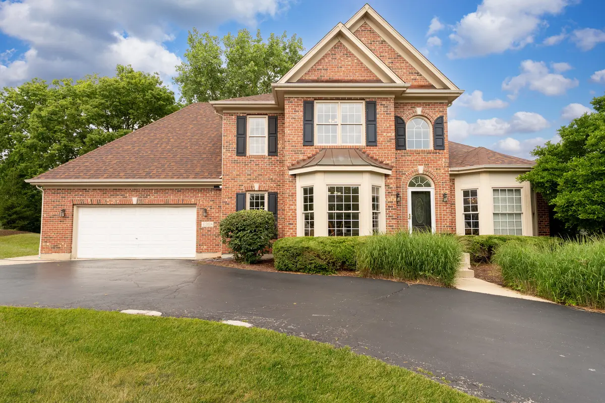 4308 Royal Windyne CT, St. Charles, IL 60174
