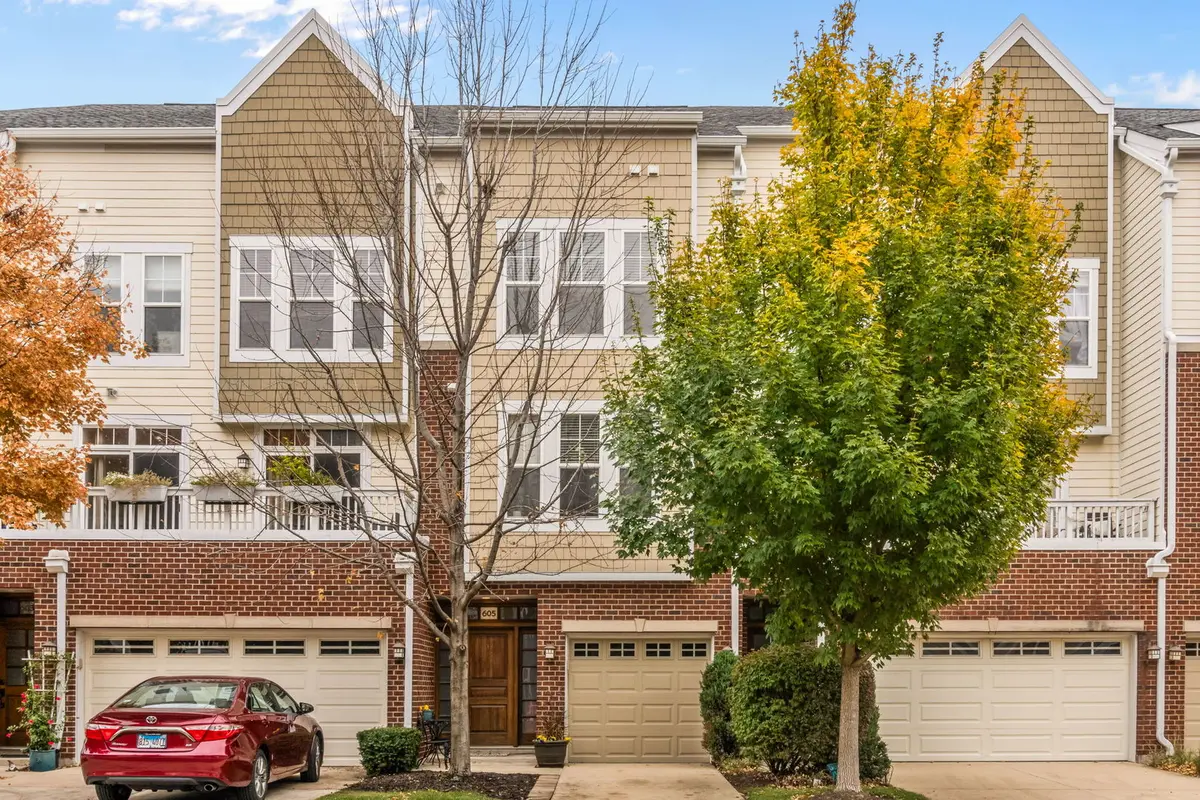 605 Grove LN, Forest Park, IL 60130