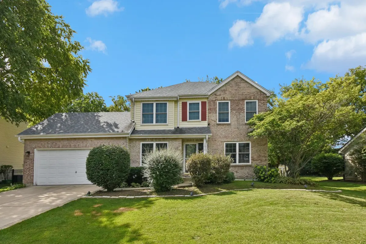 616 Pinehurst DR, North Aurora, IL 60542