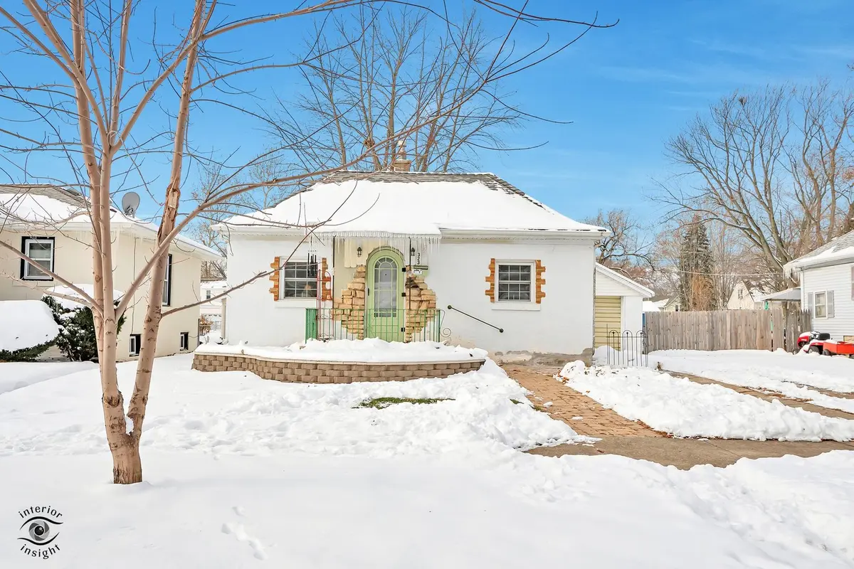 323 S Grand AVE, Bradley, IL 60915