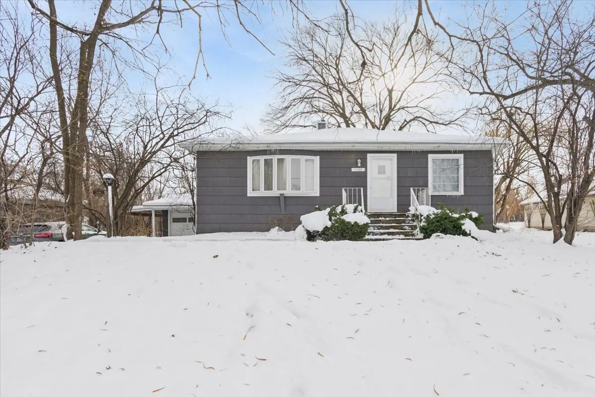 11333 72nd ST, Burr Ridge, IL 60527