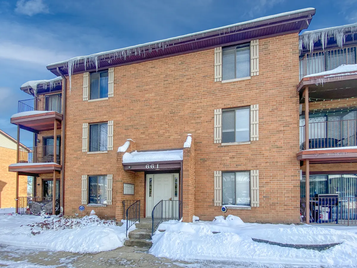 661 Briar Hill LN #5, Addison, IL 60101