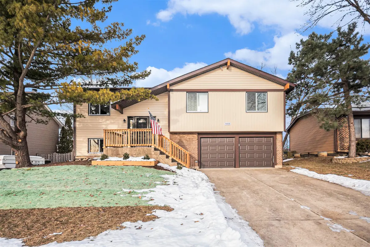 5449 Arlington DR, Hanover Park, IL 60133