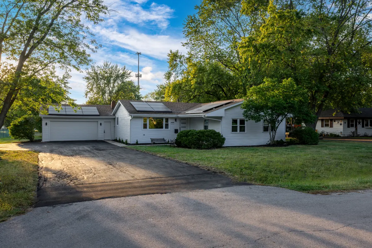 2421 Lockner BLVD, Joliet, IL 60431