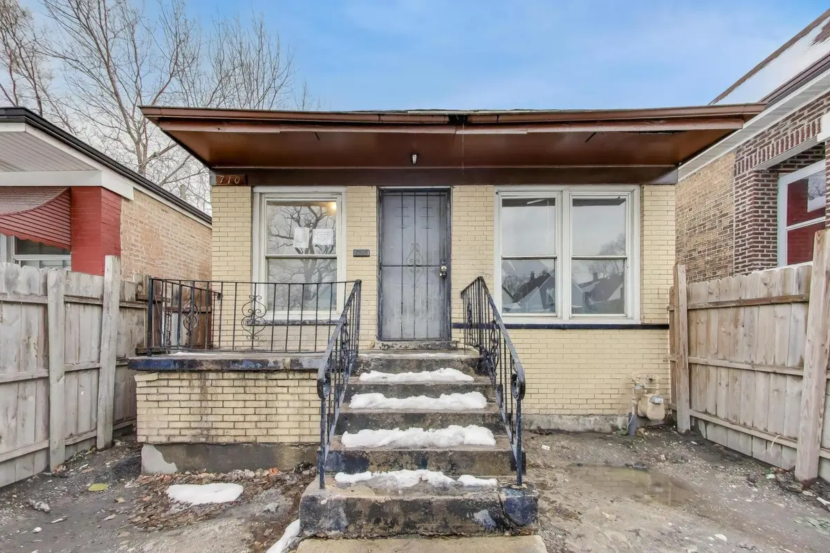 710 W 81st PL, Chicago, IL 60620