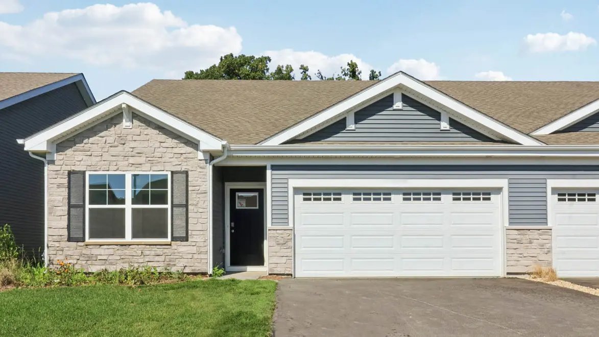 1109 Bluebell LN, Bartlett, IL 60103