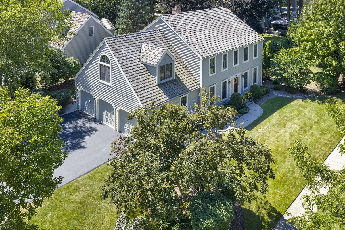 4837 Middle RD, Gurnee, IL 60031