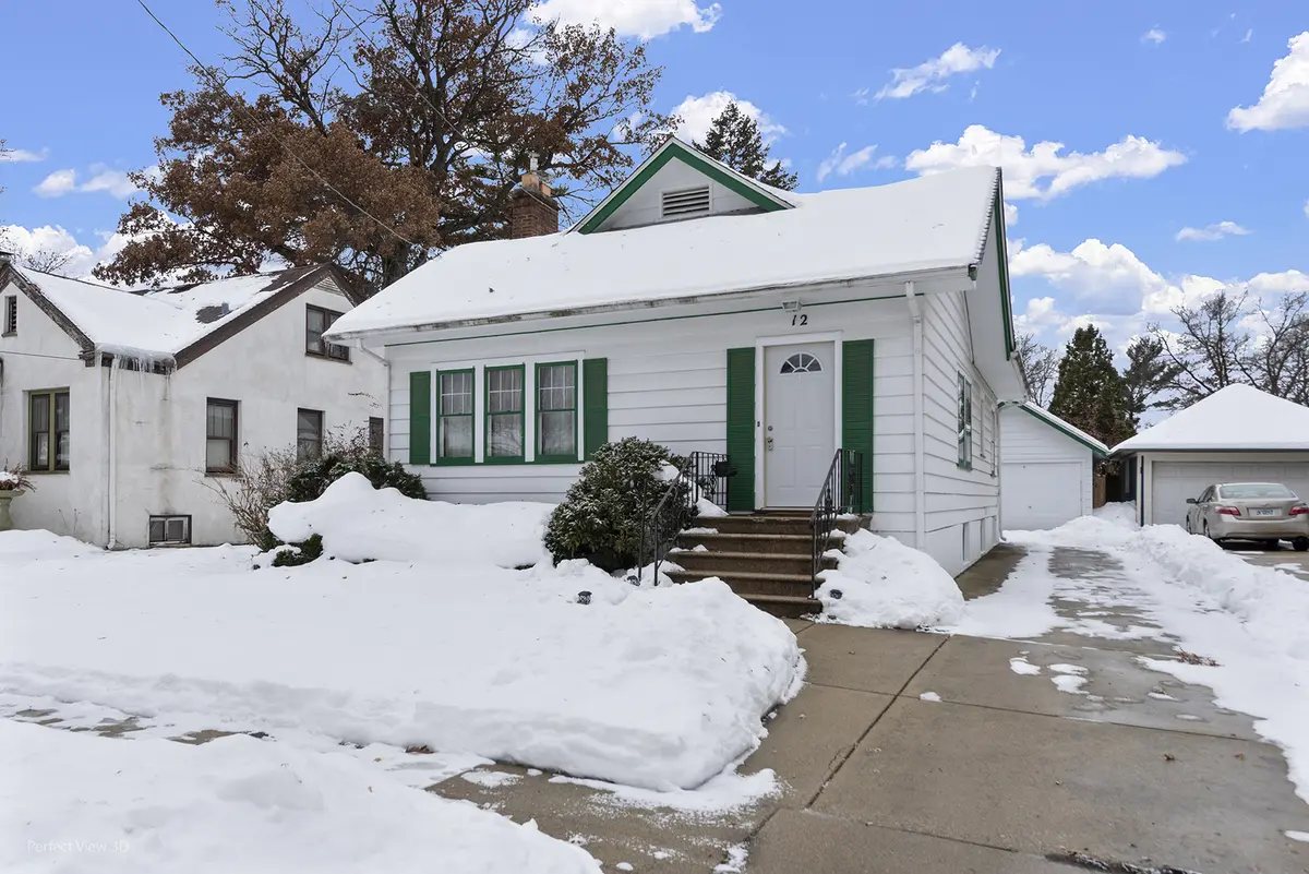12 N Du Bois AVE, Elgin, IL 60123