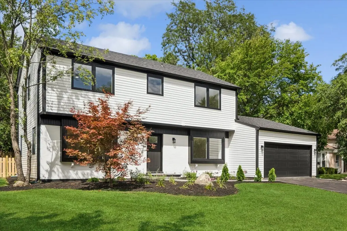303 Cedarbrook RD, Naperville, IL 60565