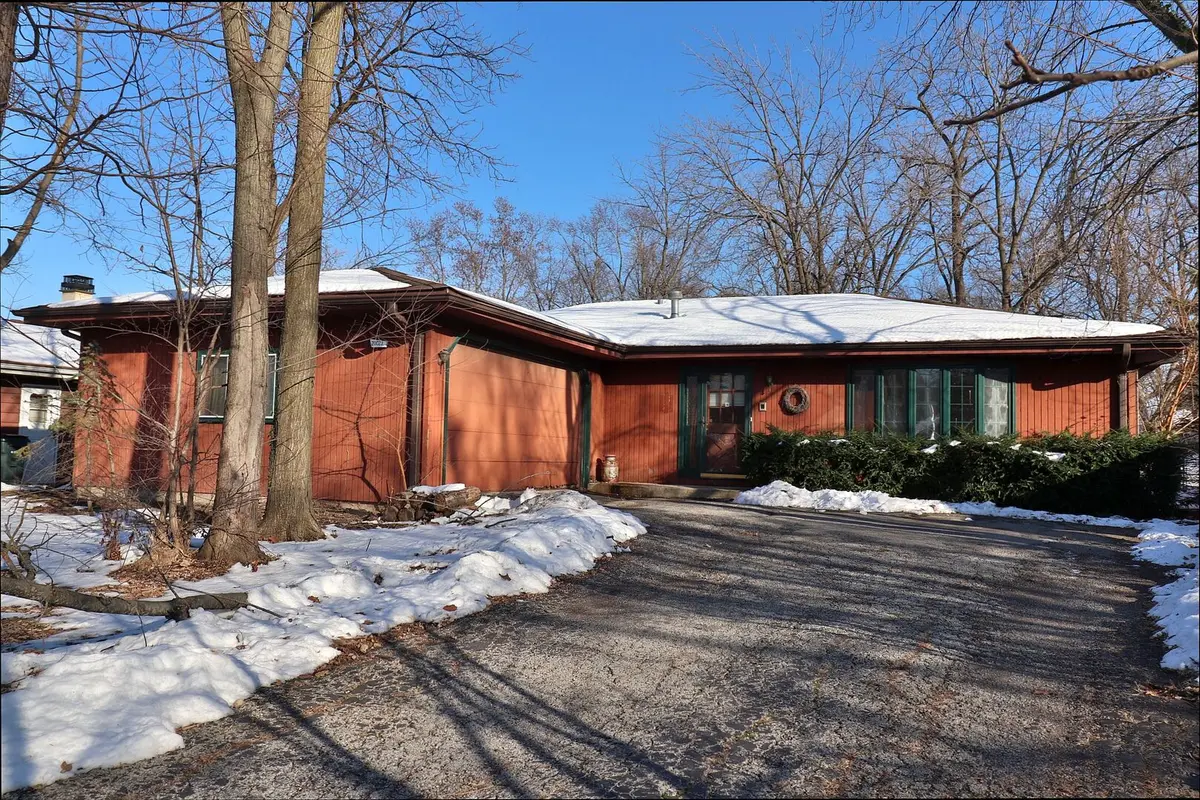 20023 Wolf RD, Mokena, IL 60448