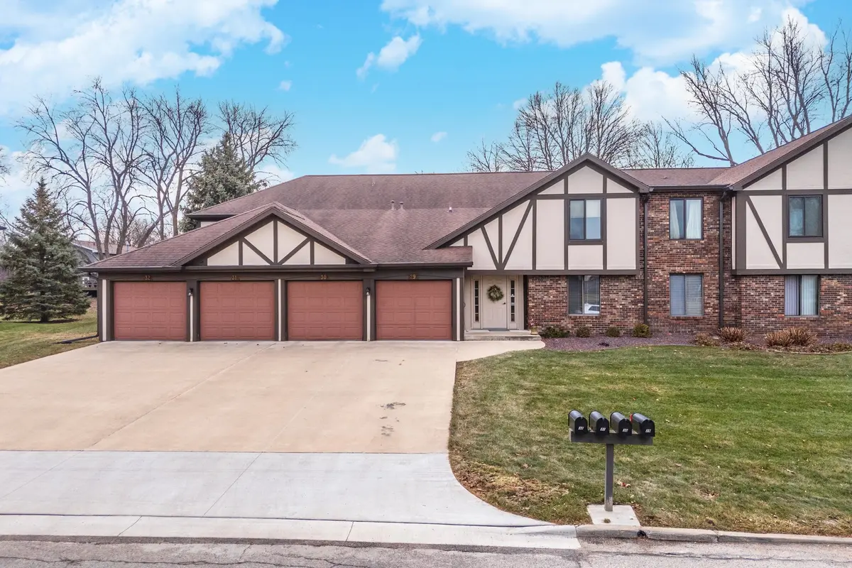 29 Brandywine CT, Bloomington, IL 61704