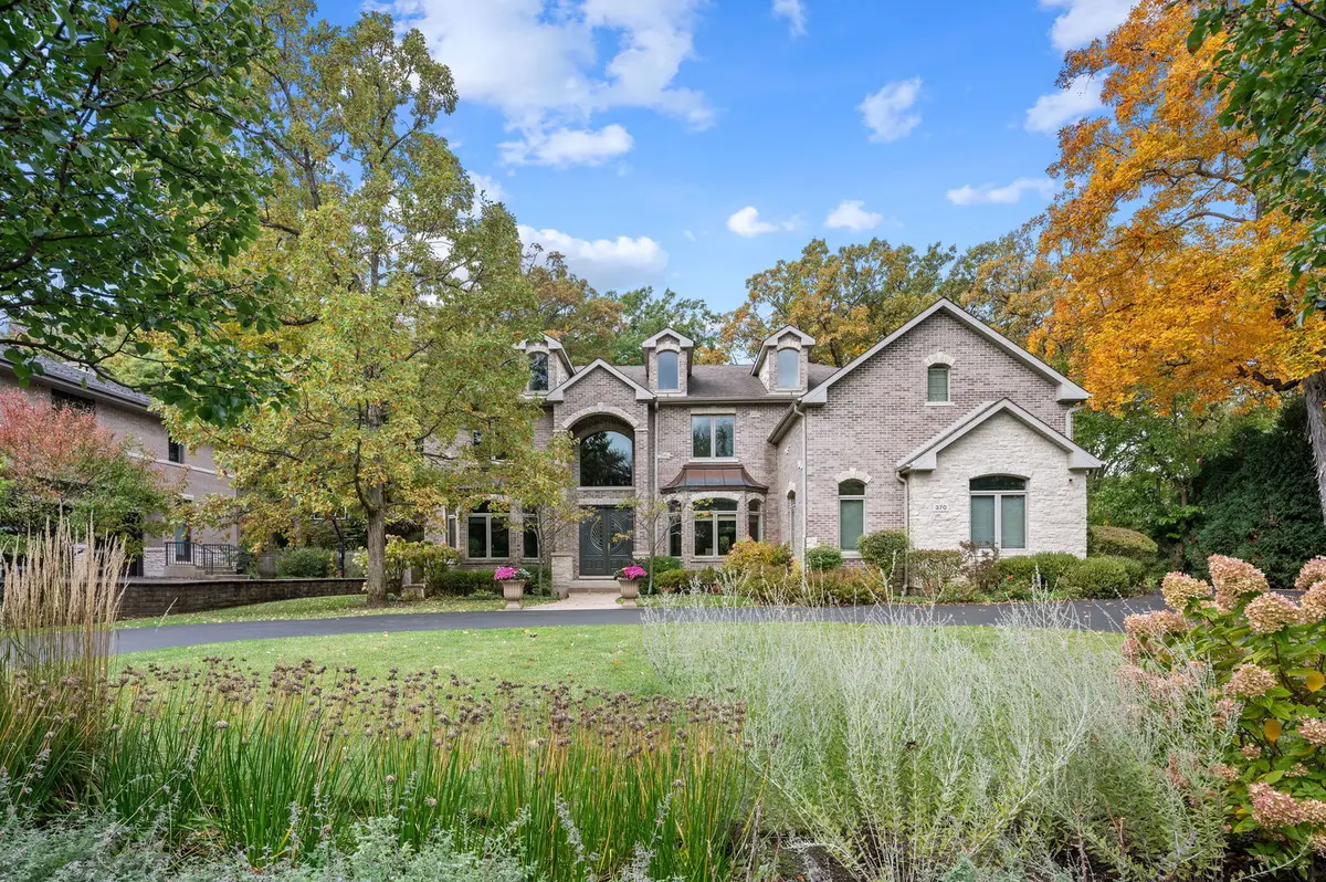 370 Briar LN, Highland Park, IL 60035