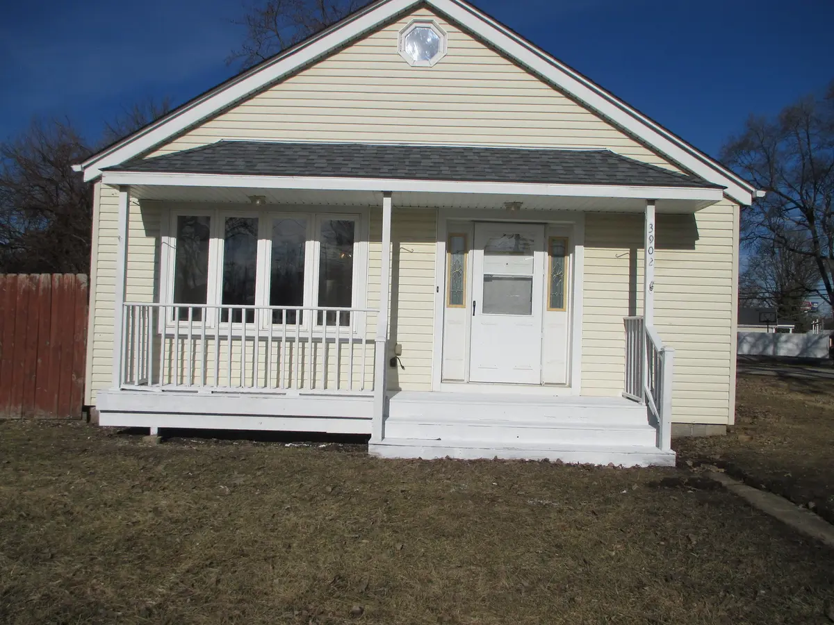 3902 W Claire BLVD, Midlothian, IL 60445
