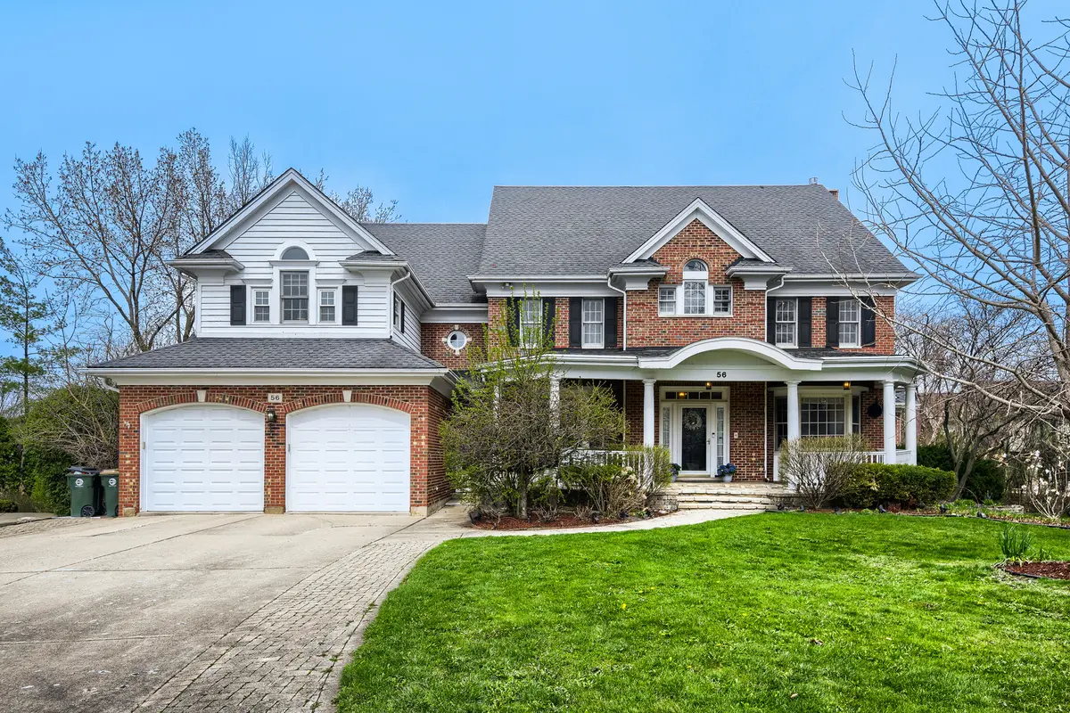 56 Ridgefield LN, Willowbrook, IL 60527