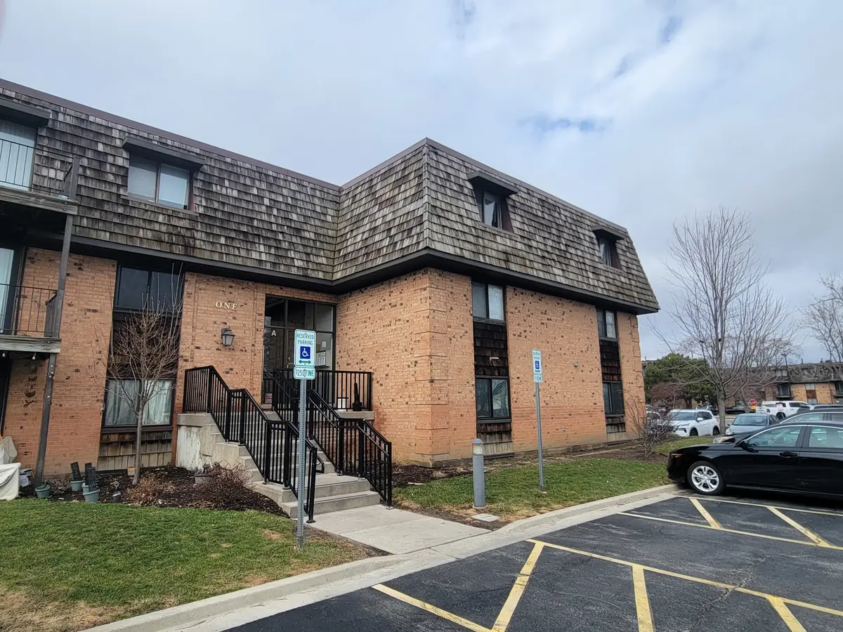1 Oak Creek DR #1308, Buffalo Grove, IL 60089