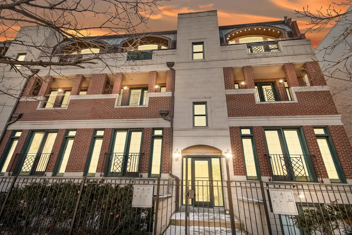 2736 N WOLCOTT AVE #202, Chicago, IL 60614