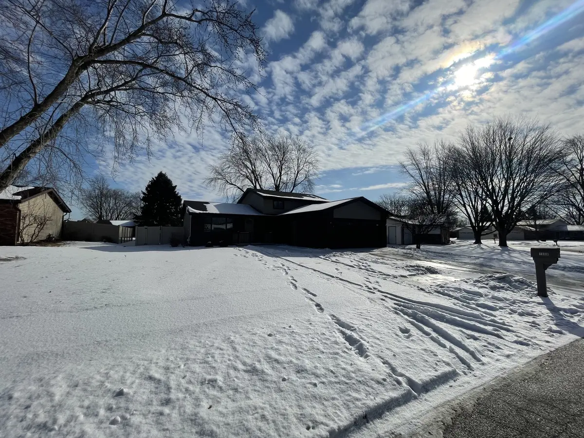 1008 Mallard DR, Bradley, IL 60915