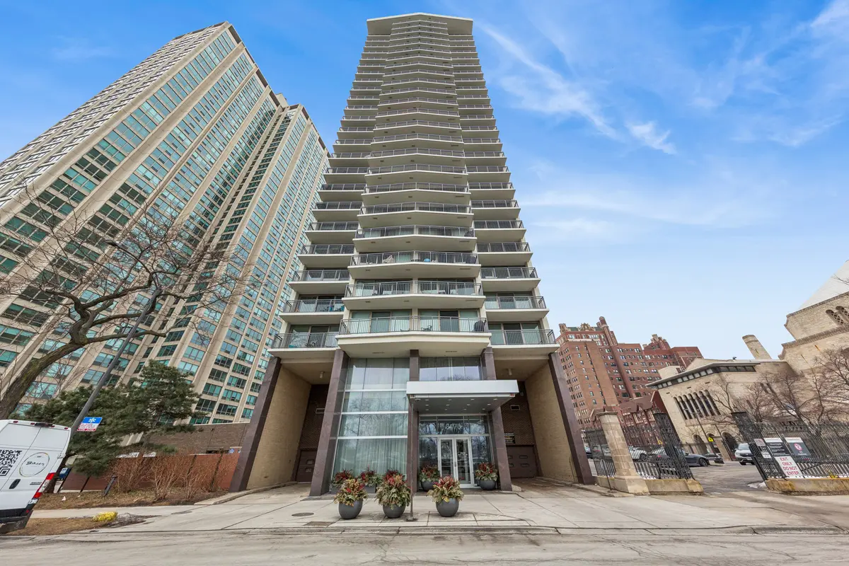 3470 N LAKE SHORE DR #4C, Chicago, IL 60657
