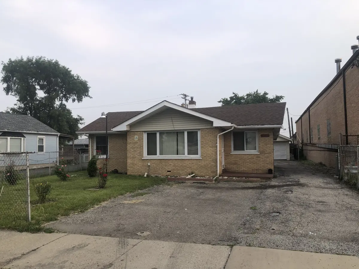 7153 W 72nd ST, Nottingham Park, IL 60638