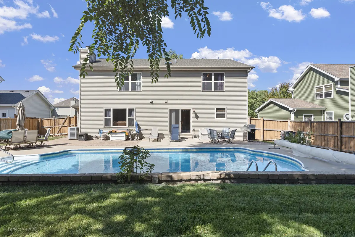 802 Joanne DR, Minooka, IL 60447