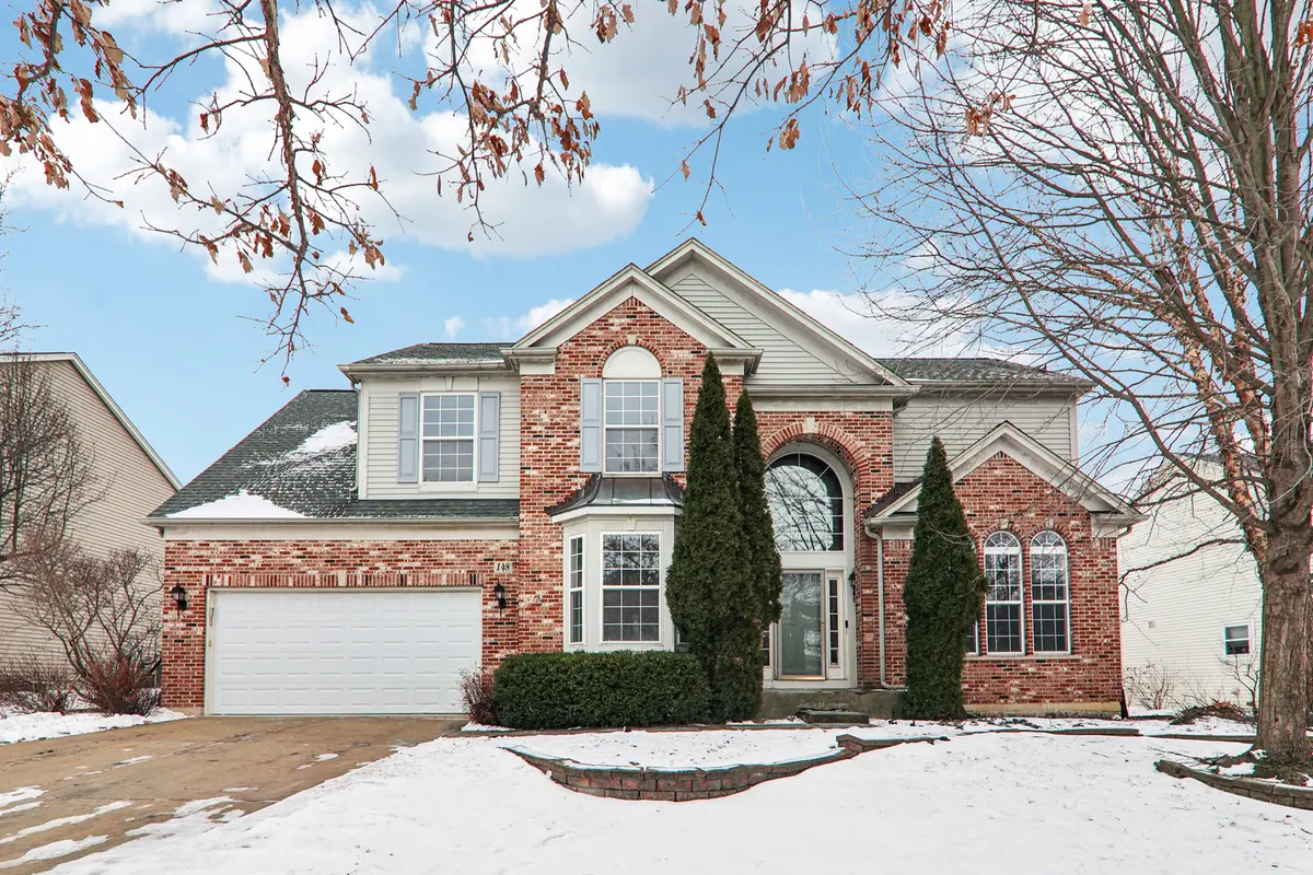 148 Rosewood DR, Streamwood, IL 60107