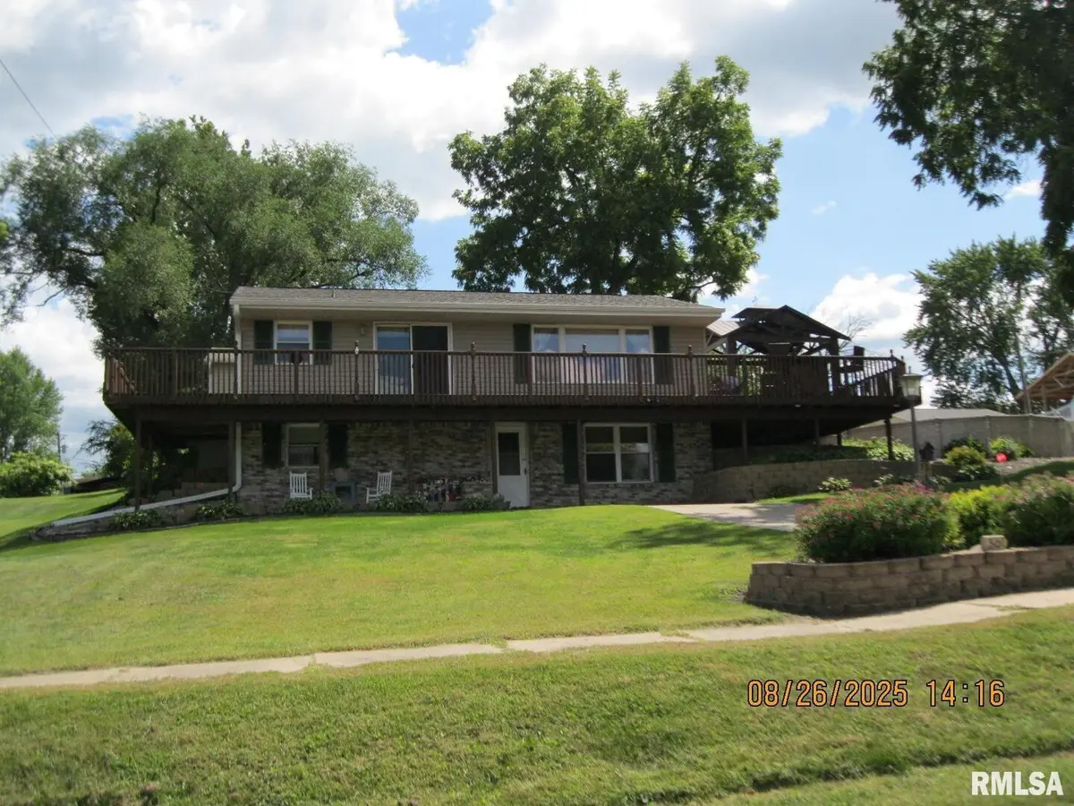 301 N Church St ST, Albany, IL 61230
