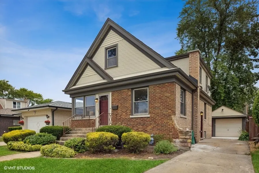 2233 N 77th CT, Elmwood Park, IL 60707