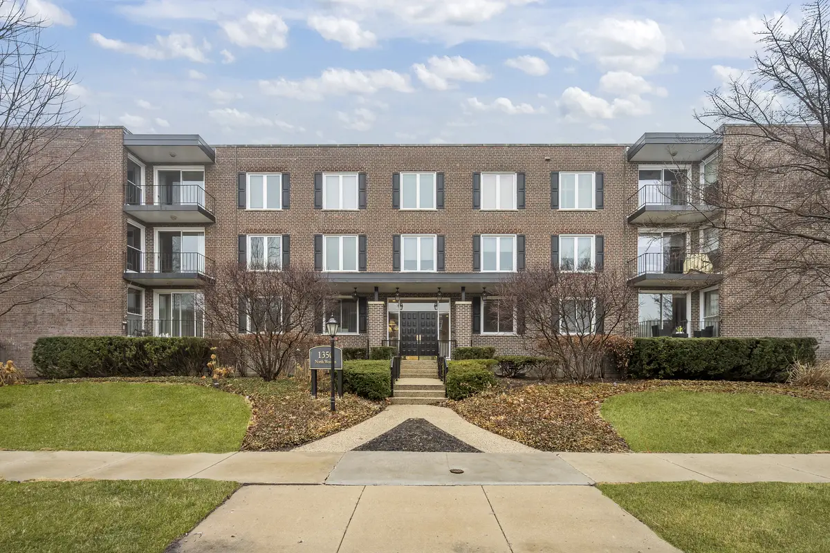 1350 N Western AVE #310, Lake Forest, IL 60045