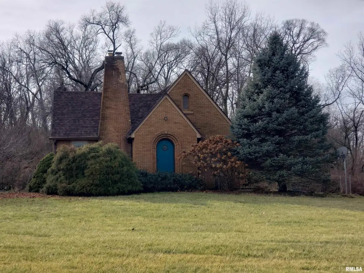 8300 US-150 HWY, Coal Valley, IL 61240