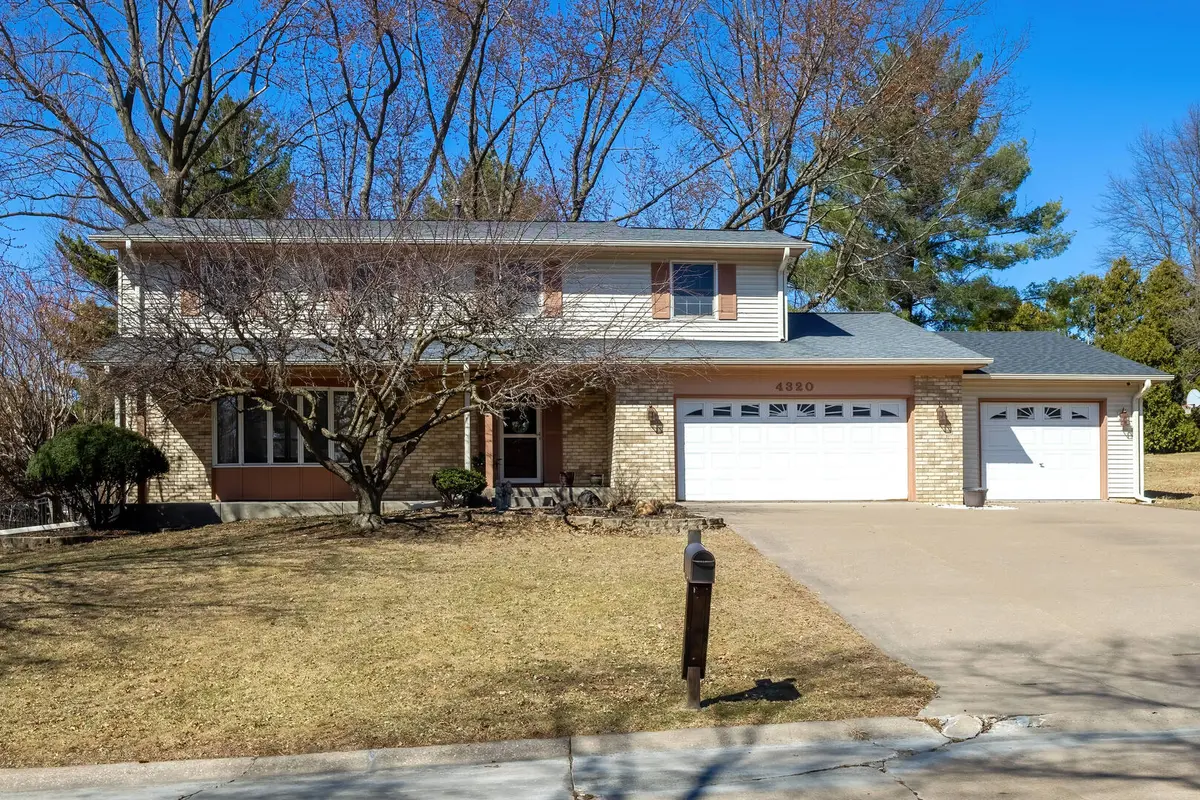 4320 Belle AVE, Davenport, IA 52807