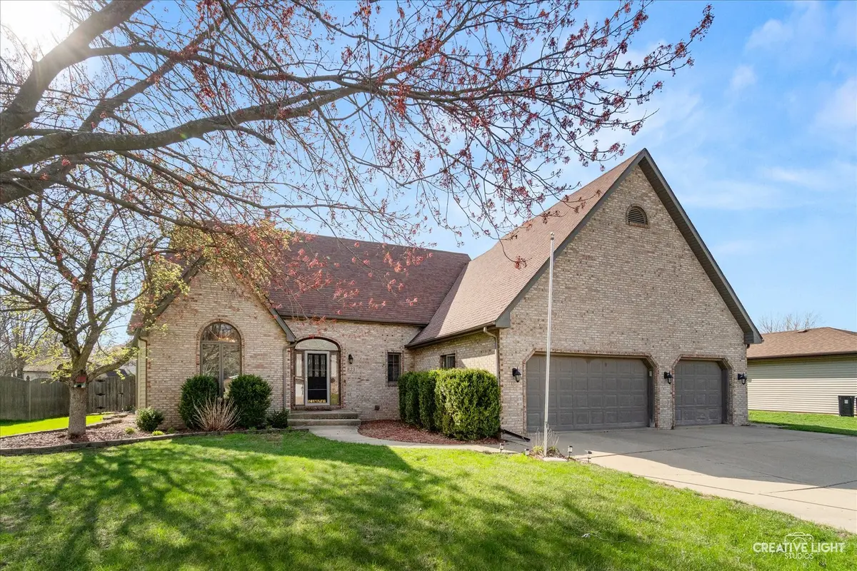 823 CINDY LN, Sandwich, IL 60548