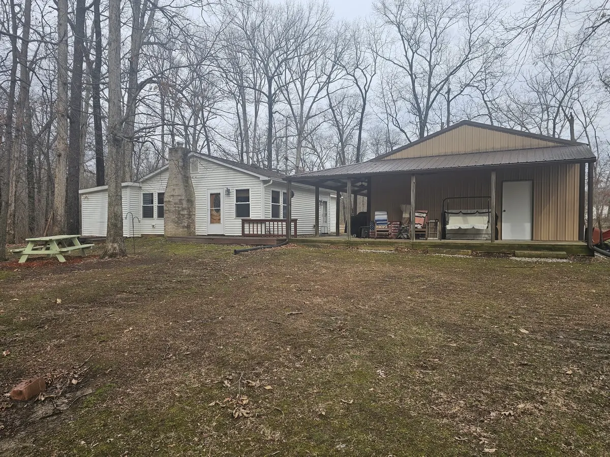 13751 N Condor LN, Bluford, IL 62814