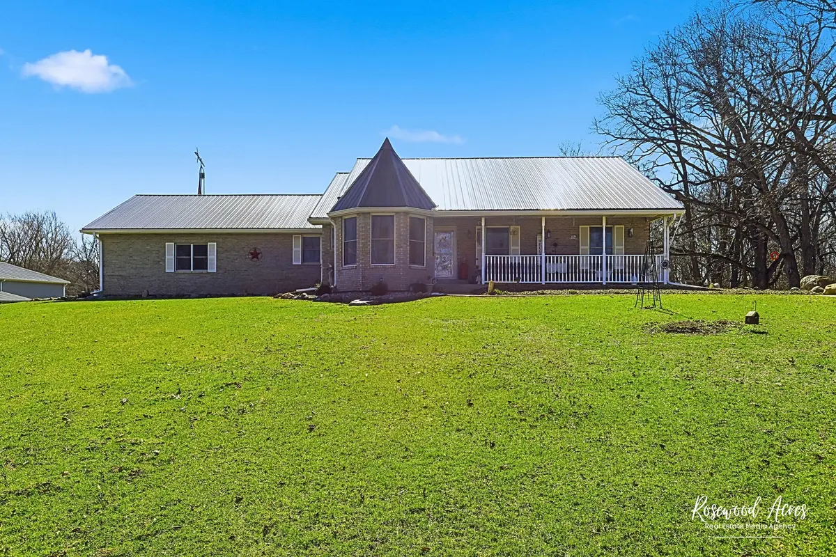 5996 W 2000N RD, Bonfield, IL 60913