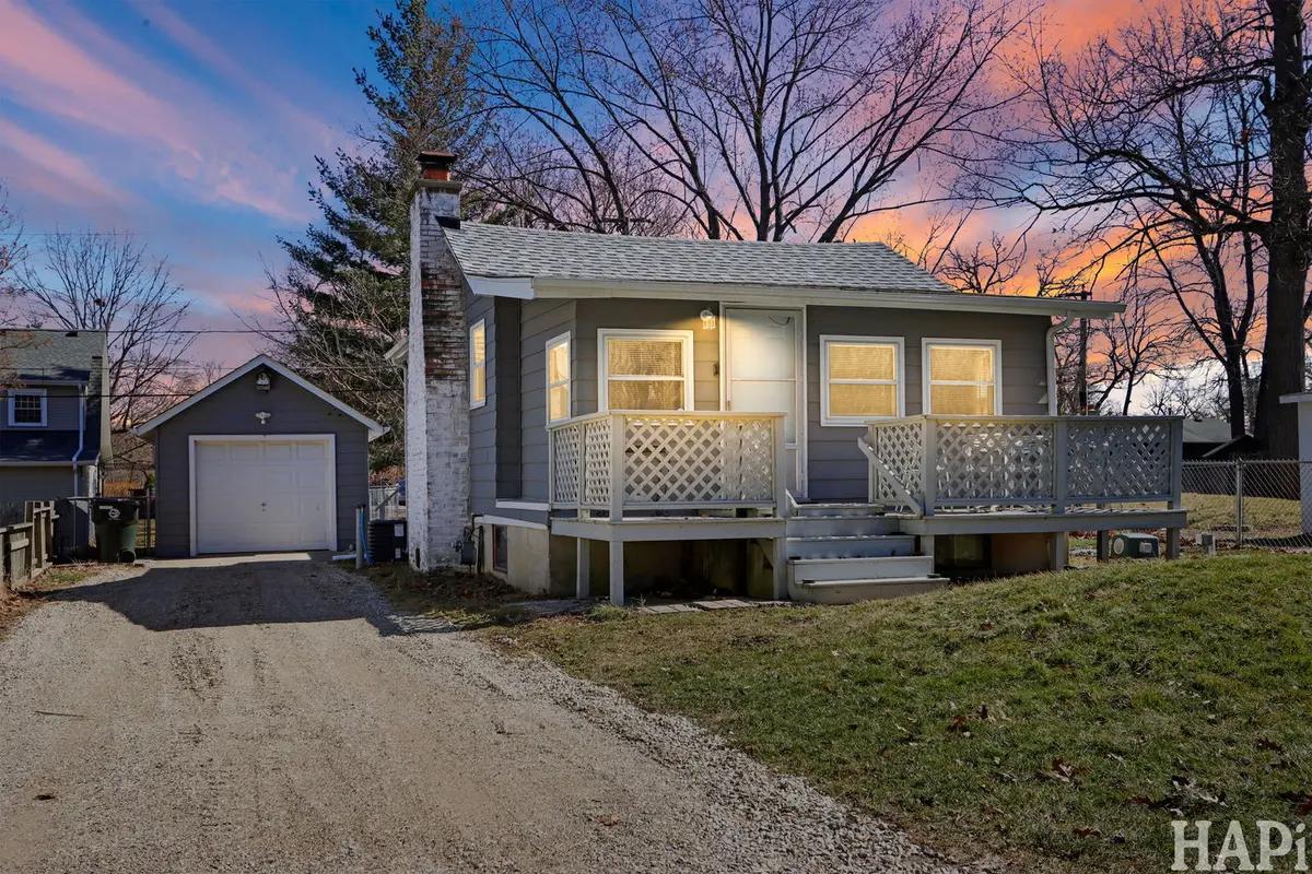 43319 N Catherine AVE, Antioch, IL 60002