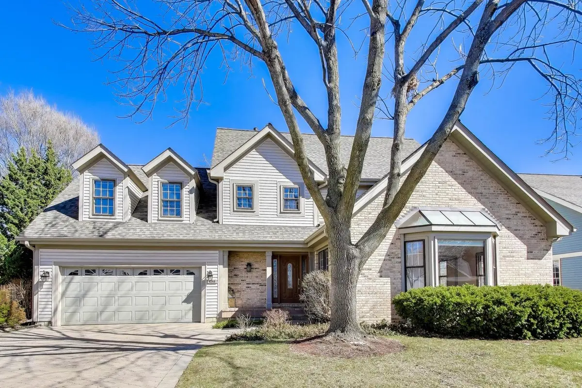 1219 Montego CT, Elk Grove Village, IL 60007