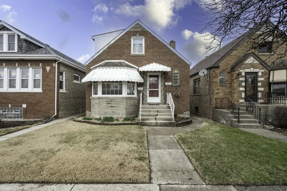 5944 W Foster AVE, Chicago, IL 60630