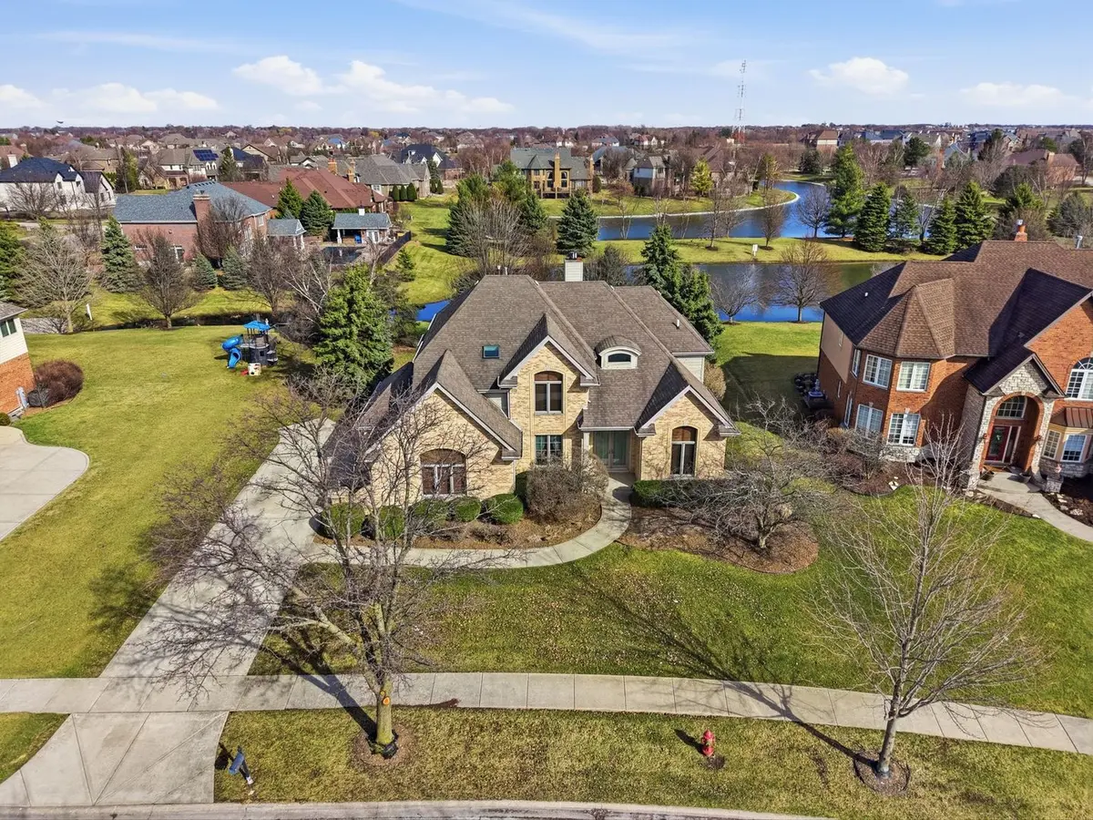 22627 Limestone CT, Frankfort, IL 60423