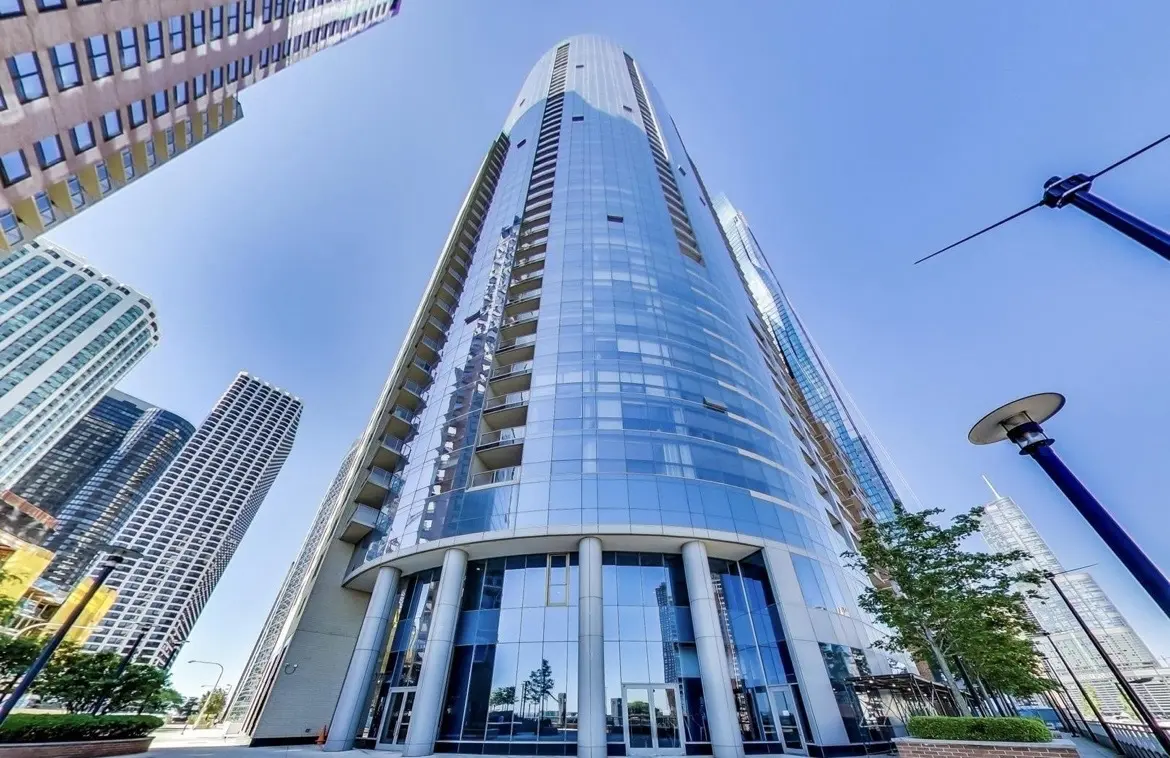 420 E Waterside DR #2110, Chicago, IL 60601
