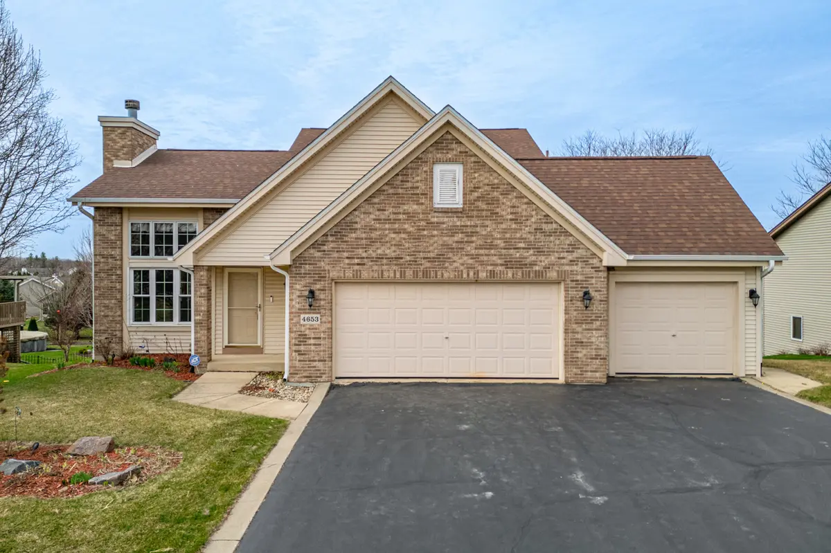4653 LINDBLOOM LN, Cherry Valley, IL 61016