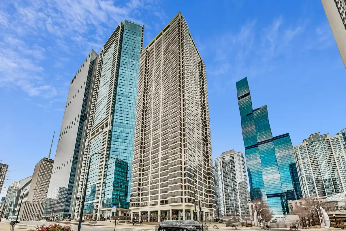 360 E Randolph ST #702, Chicago, IL 60601