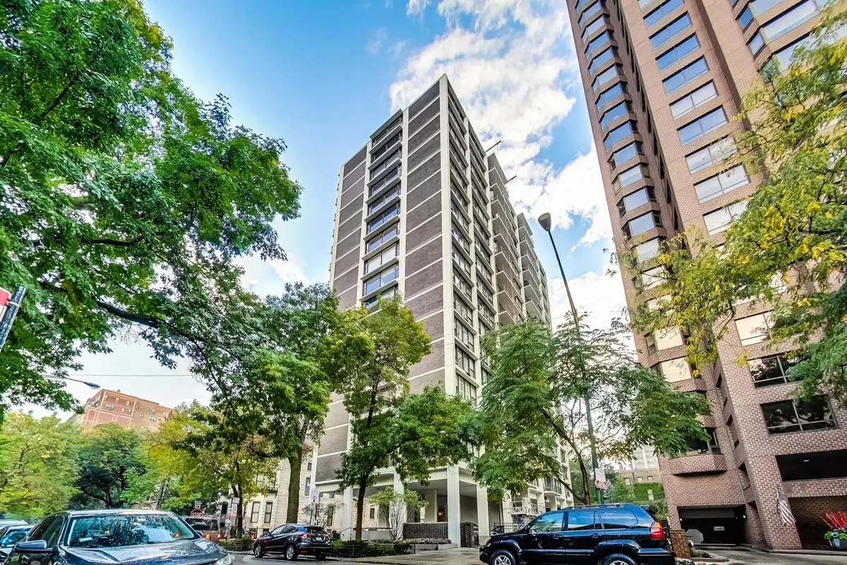 1400 N STATE Pkwy #18A, Chicago, IL 60610